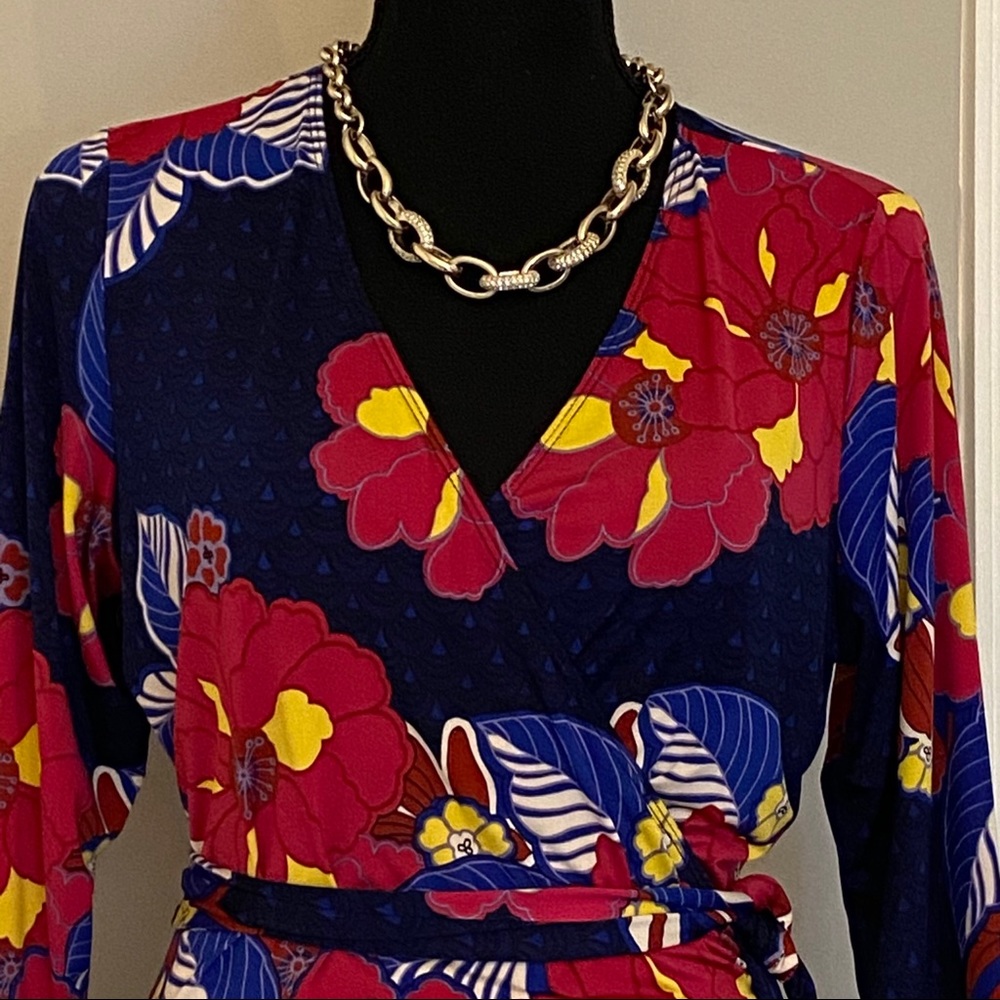 Nikki Poulos Floral Wrap Dress Size. S - Picture 6 of 15